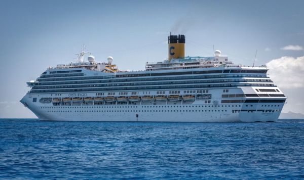 Comment organiser une croisière pour découvrir les monuments historiques de la Méditerranée?