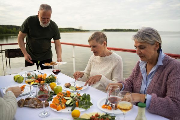 Comment organiser une croisière pour découvrir les traditions culinaires des îles des Caraïbes?