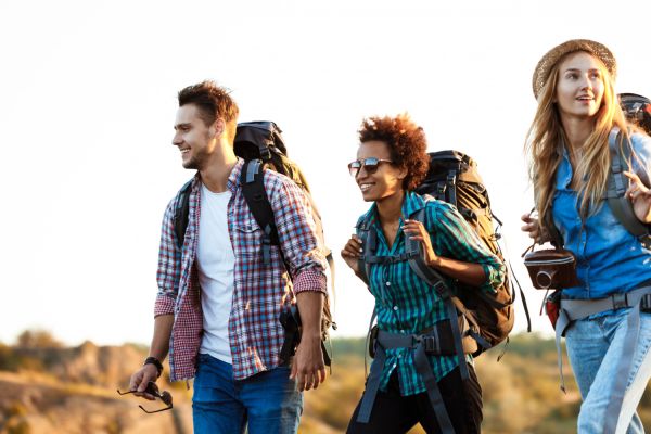 Quels sont les meilleurs conseils pour camper en région de toundra en été?
